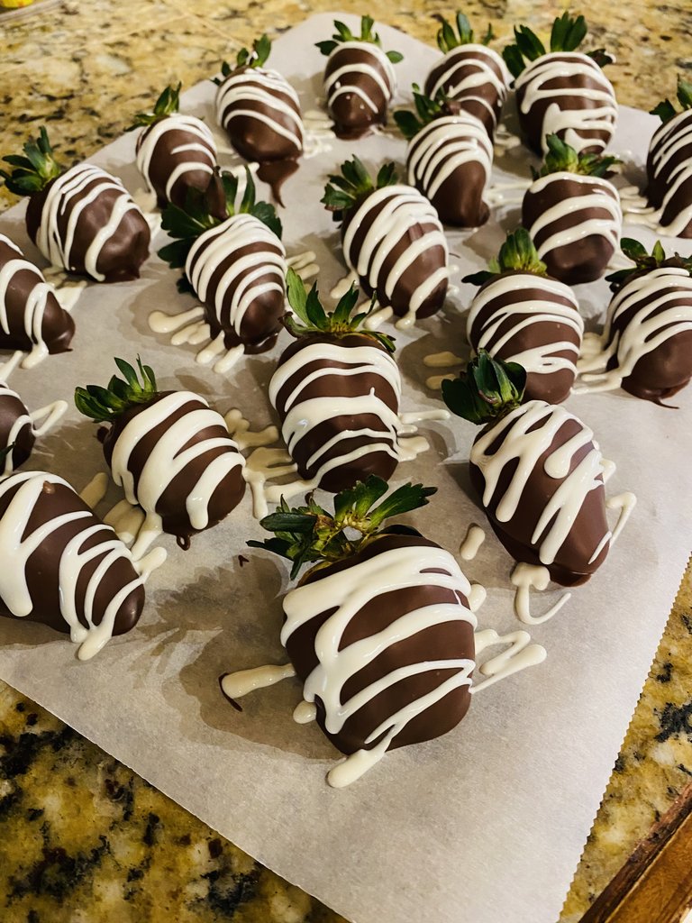 Homemade chocolate covered strawberries